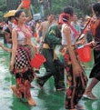 Enjoy Water Splashing Festival in April!