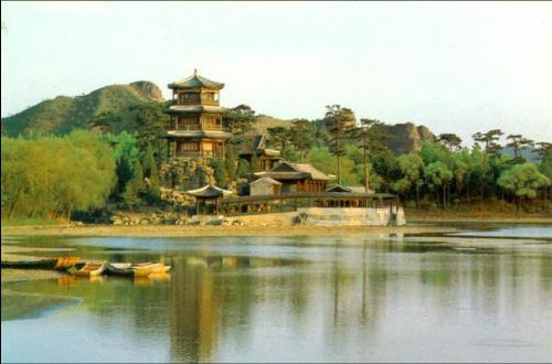 The Mountain Resort of Chengde---An Ideal Place for Summer